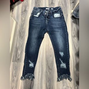 KanCan kurvy midrise size 30 crop jeans
